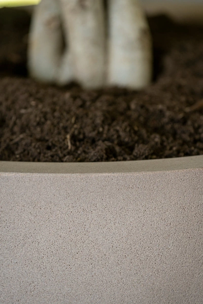 Jesslyn L 70/61 duża donica kamienna do ogrodu taupe