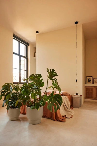 Amber Grail 30/28 beżowa donica na stopie balanced beige