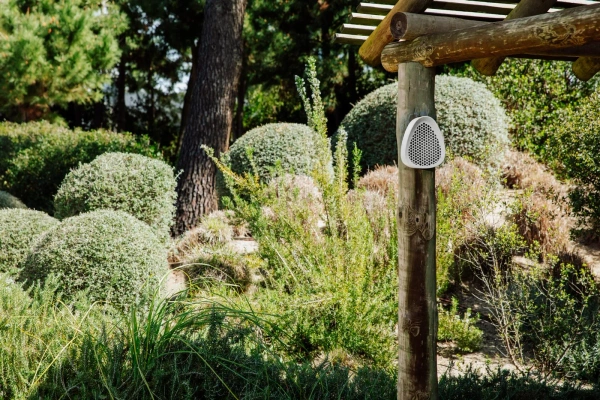 Essential hotel dla owadów szary fibrous grey