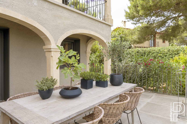 Tara S 40/15,5 doniczka płaska czarna