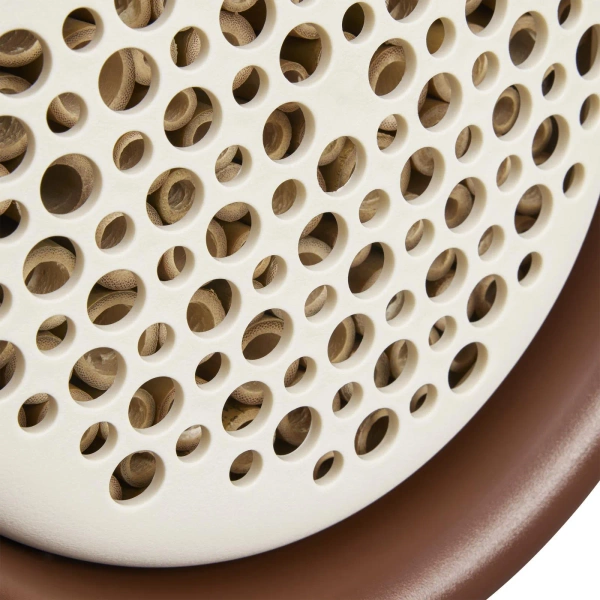 Organic hotel dla owadów brązowy chestnut brown