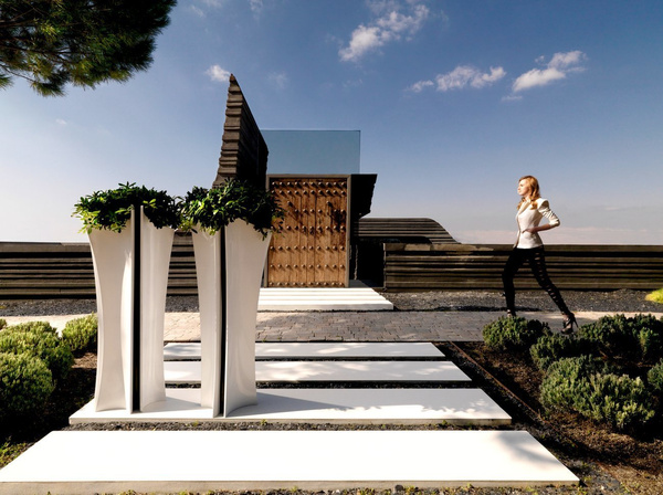 ALMA VONDOM 50x47/140 biała lakierowana duża donica z systemem nawadniającym