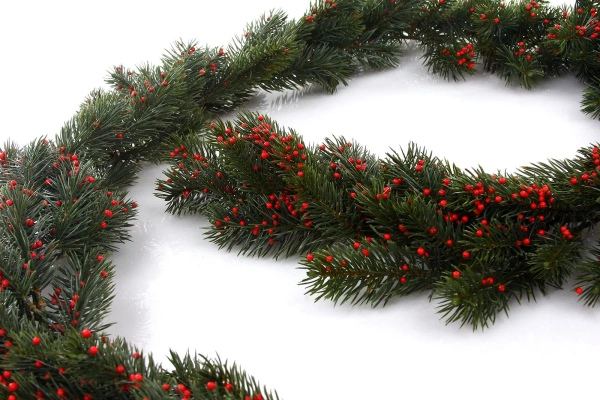 Sztuczna Jodła z jagodami girlanda długa 192 cm