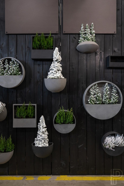 Wally XS 30/9 czarna doniczka na ścianę wisząca kamienna