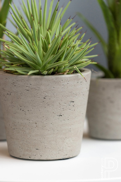 Mini Bucket M 16/15 szara kamienna doniczka cementowa