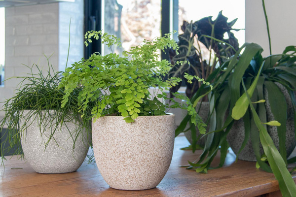 Hestia 28/26 doniczka ceramiczna szara z teksturą