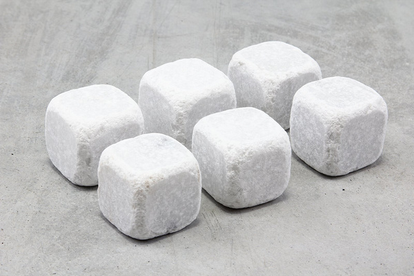 Kamień ozdobny kwadratowy KUBIK biały 45x45 mm 1 szt.