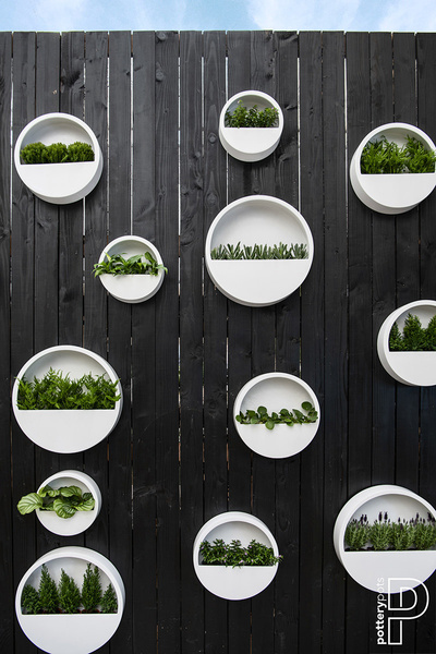 Wally XS 30/9 doniczka na ścianę biała z połyskiem wisząca kamienna