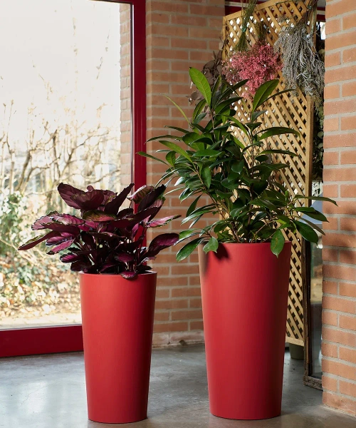 Tuit Raw 33/61 wysoka donica z wkładem brick red