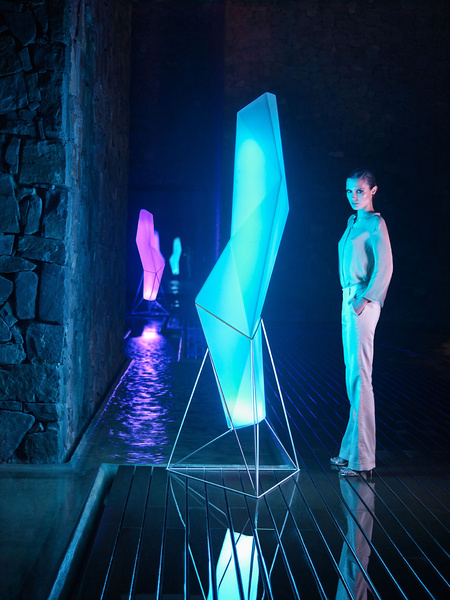 Lampa FAZ LAMP 220 cm LED RGB