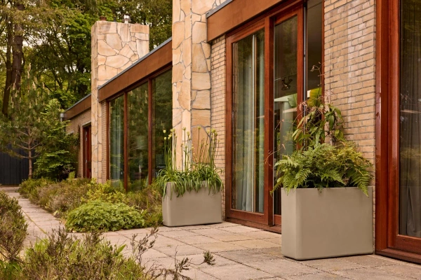 June Brick Divider 80 donica prostokątna wysoka beżowa balanced beige