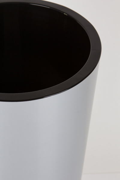 TUIT 33/61 satynowa srebrna doniczka wysoka z czarnym wkładem