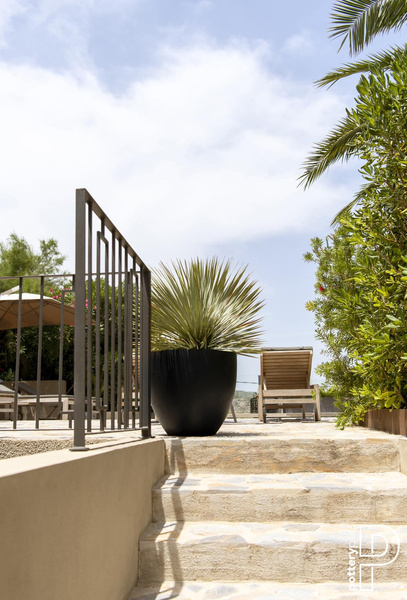 Jesslyn L 70/61 donica kamienna czarna