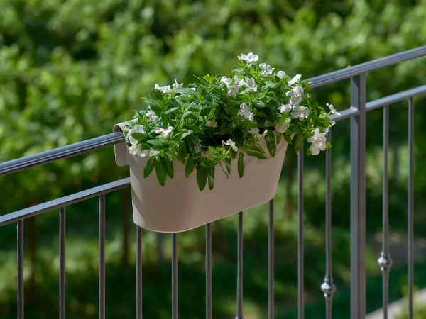 Up Casetta 50x21/23 doniczka podłużna na poręcz czerwona