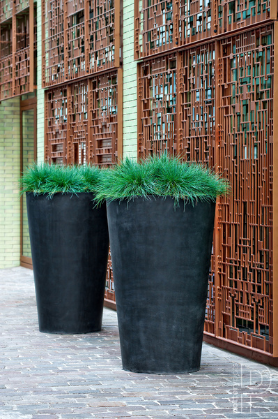 Belle L 60/90 wysoka donica kamienna czarna