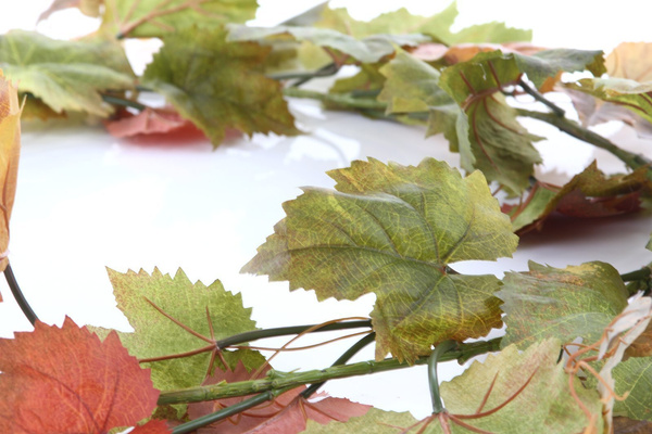 Sztuczne winogrono girlanda pnącze 180 cm 62 liście - barwy jesieni