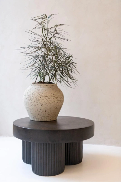 Zeus S 37/32 śródziemnomorska kamienna donica kulista kremowa