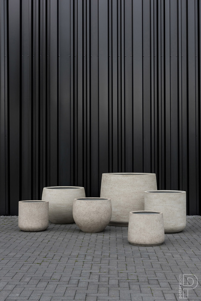 JUMBO ORB XS 69/57 duża kamienna donica beżowa