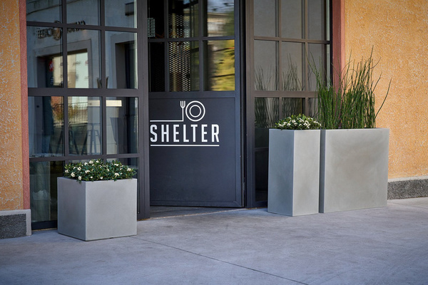 KUBE CASETTA HIGH 80x30/70 prostokątna wysoka donica taupe