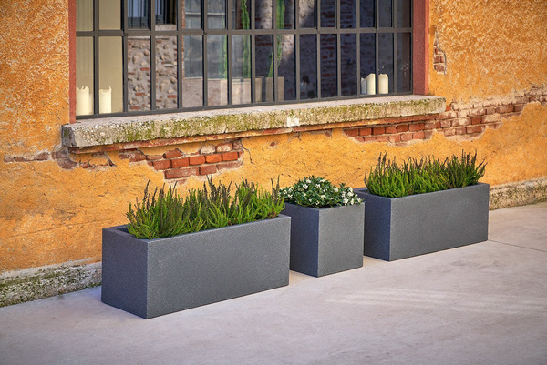 KUBE 30x30/30 doniczka kwadratowa niska granit