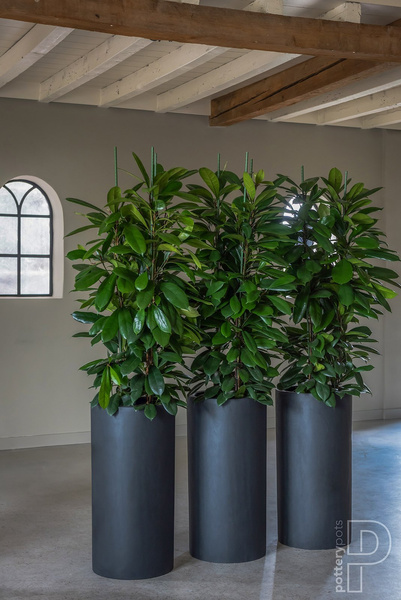 Klax M 30/60 czarna donica kamienna cylinder