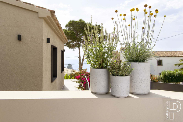 SUZI S 15/16 cylindryczna osłonka kamienna szara