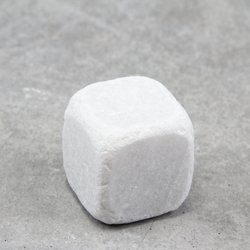 Kamień ozdobny kwadratowy KUBIK biały 45x45 mm 1 szt.