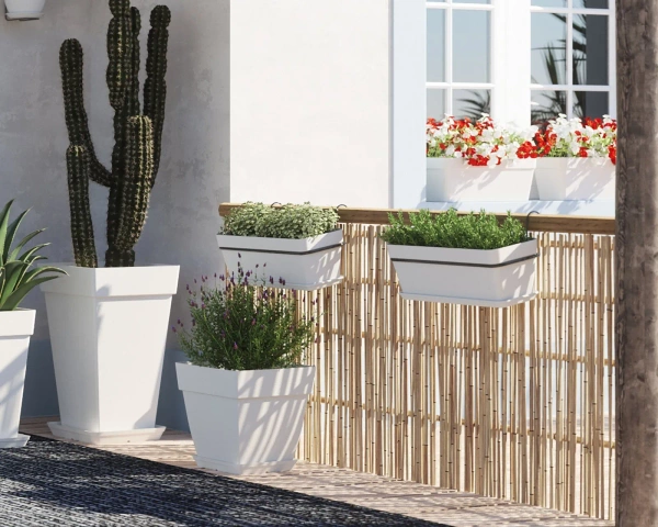 Capri Balcony 20 niebieska doniczka wisząca na balkon