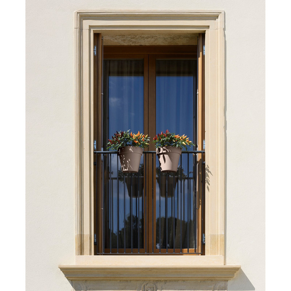 UP 25x20/23 doniczka balkonowa wisząca na poręcz i balustradę taupe