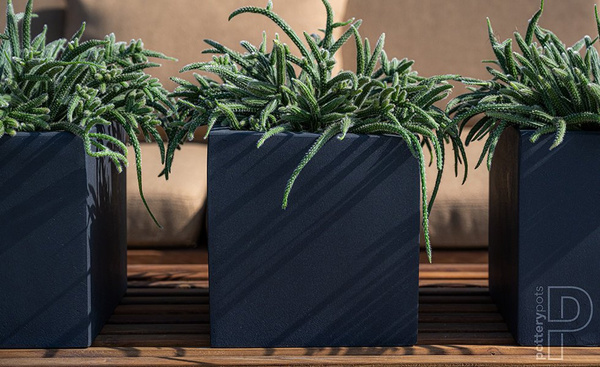 Fleur M 20x20/20 szara osłonka kwadratowa kamienna