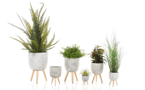 JIMMY 14/22,5 cm jasnoszara osłonka na drewnianych nóżkach