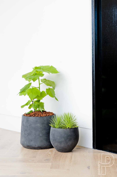 Patt XL 23/19,5 doniczka kamienna czarna black washed