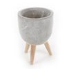 JIMMY 7,5/10,5 cm mała doniczka cementowa na nóżkach jasnoszara