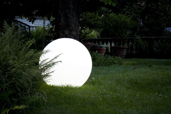 Kula podświetlana ATMOSFERA 71 cm biała