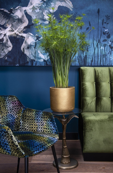 Charlie L 25/24 złota doniczka okrągła kamienna