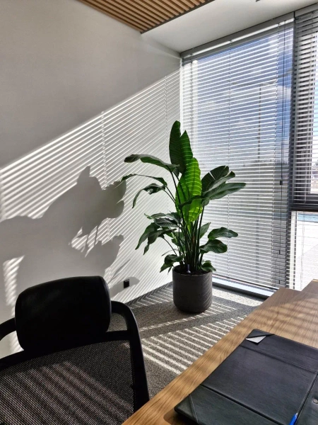 Charlie XXL 44/43 duża czarna donica cylinder kamienna