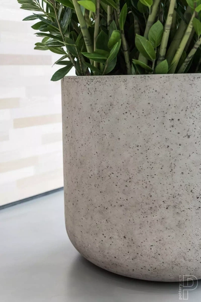 Jumbo Charlie S 73/69 duża beżowa donica cylindryczna kamienna